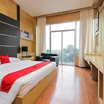 Reddoorz Premium @ Ciumbuleuit Atas