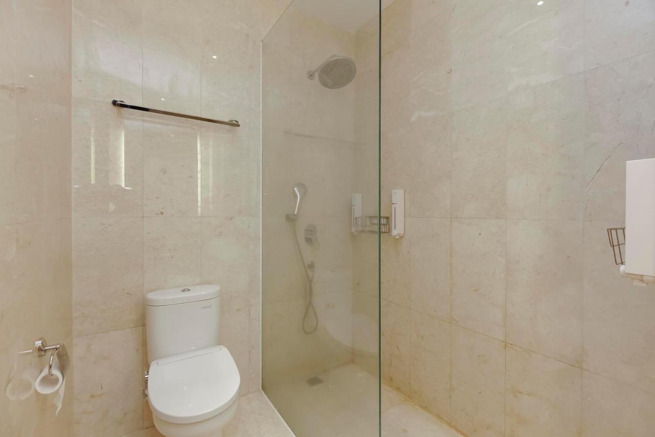 Reddoorz Premium @ Ciumbuleuit Atas Hotel 4*