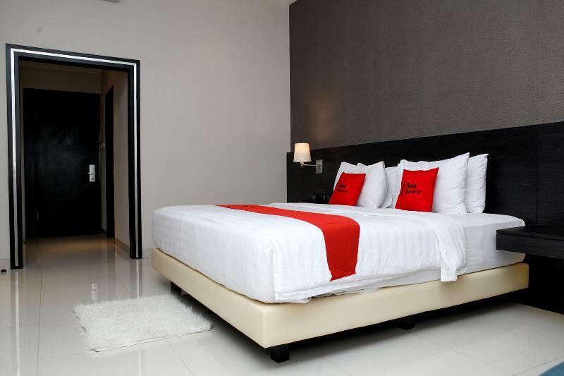 Hotel Reddoorz Premium @ Ciumbuleuit Atas Bandung