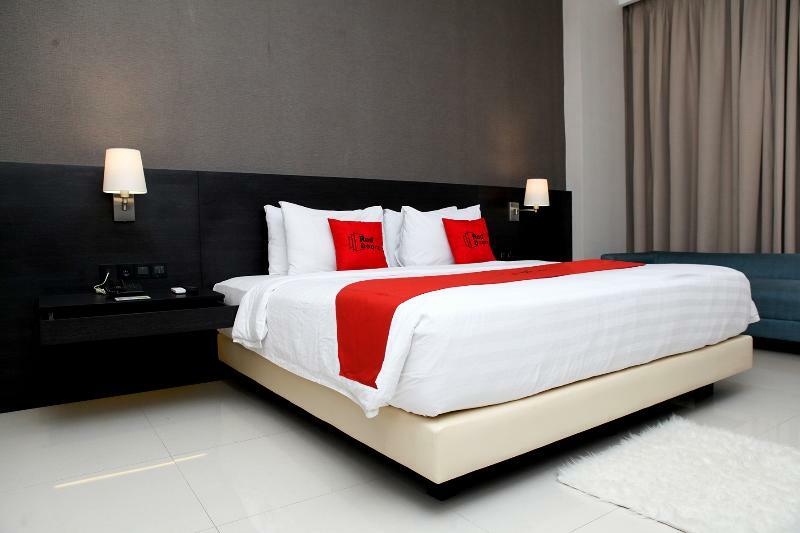 Hotel Reddoorz Premium @ Ciumbuleuit Atas 4*